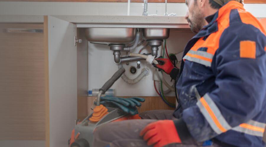 Electronic Leak Detection in Petersburg, IN